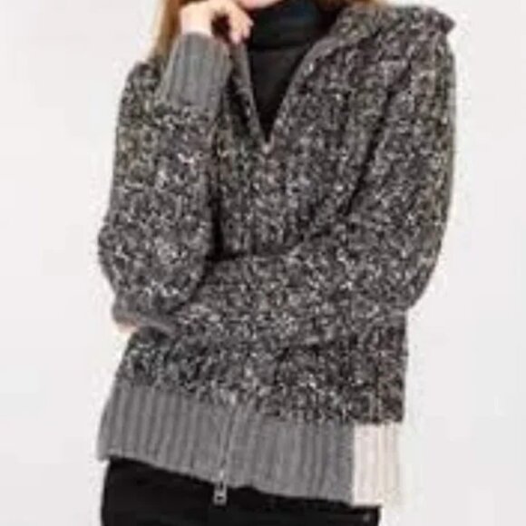 Zadig & Voltaire Sacha Cardigan fashion show - Picture 8 of 16